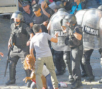 Las personas detenidas fueron tres mujeres y quince varones. (Fuente: Adrián Pérez) (Fuente: Adrián Pérez) (Fuente: Adrián Pérez)