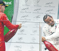 Hamilton festeja en el podio de Shanghai, China, en otro domingo exitoso. (Fuente: AFP) (Fuente: AFP) (Fuente: AFP)