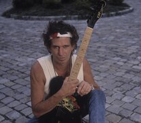 Keith Richards celebra la reedición de Talk is Cheap, 30 años después, con una serie de charlas en YouTube.