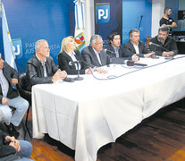 En la rueda de prensa, Gioja hizo eje en la necesidad de la unidad para ganar las elecciones. (Fuente: Guadalupe Lombardo) (Fuente: Guadalupe Lombardo) (Fuente: Guadalupe Lombardo)