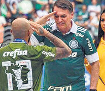 Venias entre Bolsonaro y Felipe Melo. El jugador es un acérrimo defensor de las políticas del presidente.