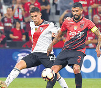 Lucas Martínez Quarta recordó la reacción de River tras la derrota 0-3 ante Atlético Tucumán. (Fuente: AFP) (Fuente: AFP) (Fuente: AFP)