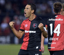 Maxi Rodríguez, con 38 años, es la máxima figura de Newell&amp;#39;s. (Fuente: Sebastián Granata) (Fuente: Sebastián Granata) (Fuente: Sebastián Granata)