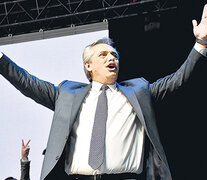 Alberto Fernández cerró ante un público fervoroso en el Orfeo de Córdoba. (Fuente: Télam) (Fuente: Télam) (Fuente: Télam)