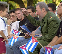 Fidel Castro con Elián González tras la vuelta a Cuba del balserito. (Fuente: EFE) (Fuente: EFE) (Fuente: EFE)