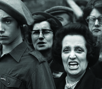 Manifestación fascista en Madrid, 1977 (Fuente: Carlos Bosch) (Fuente: Carlos Bosch) (Fuente: Carlos Bosch)
