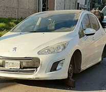 El Peugeot 308 blanco fue robado en la zona de Juan XXIII al 6500.