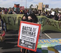 Gran cantidad de gente se acercó al Puente Rosario Victoria (Fuente: Sebastián Granata) (Fuente: Sebastián Granata) (Fuente: Sebastián Granata)