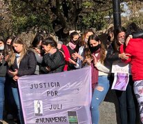 Vecinas y vecinos de Julieta  clamaban &amp;quot;justicia, justicia, justicia&amp;quot;. (Fuente: Gentileza Casilda Plus) (Fuente: Gentileza Casilda Plus) (Fuente: Gentileza Casilda Plus)