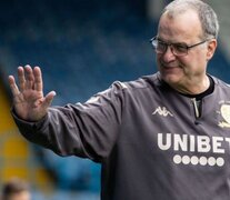 En busca de asegurar el ascenso, el Leeds de Bielsa lleva seis puntos con nueve en juego. (Fuente: AFP) (Fuente: AFP) (Fuente: AFP)