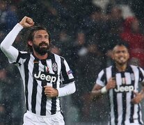 Andrea Pirlo, en sus buenas épocas de jugador con Juventus. (Fuente: NA) (Fuente: NA) (Fuente: NA)