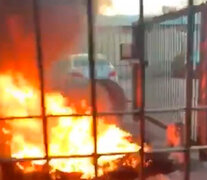 El conflicto sindical por las paritarias de los trabajadores portuarios terminó este sábado por la noche con una balacera en la zona del Puerto de Buenos Aires. 