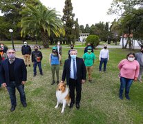 El Presidente, el ministro de Agricultura y pequeños productores.