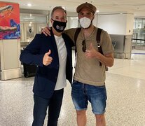 De barbijos y boinas. Jorge Mas junto a Higuaín en Miami. (Fuente: Twitter Jorge Mas) (Fuente: Twitter Jorge Mas) (Fuente: Twitter Jorge Mas)