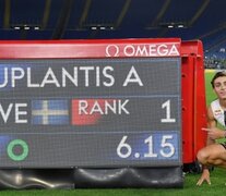 Armand Duplantis ya tiene el récord bajo techo y al aire libre. (Fuente: AFP) (Fuente: AFP) (Fuente: AFP)