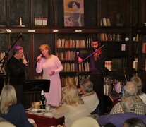 El ya clásico espacio funciona en el subsuelo de la Asociación Biblioteca de mujeres.