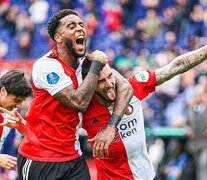 Marcos Senesi, autor de un golazo. (Fuente: Twitter Feyenoord) (Fuente: Twitter Feyenoord) (Fuente: Twitter Feyenoord)