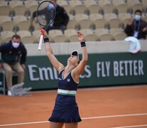 Nadia Podoroska, festeja su cuarta victoria en Roland Garros. (Fuente: Prensa Roland Garros) (Fuente: Prensa Roland Garros) (Fuente: Prensa Roland Garros)