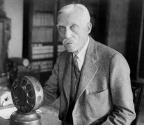 Andrew Mellon, en 1924, bajó el impuesto de los más ricos de Estados Unidos.