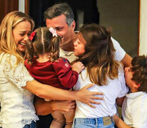 El reencuentro de Leopoldo López con su familia.  (Fuente: AFP) (Fuente: AFP) (Fuente: AFP)