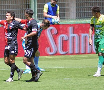 El Pulga Rodríguez festeja el 2-0 a poco de ingresar. (Fuente: Fotobaires) (Fuente: Fotobaires) (Fuente: Fotobaires)