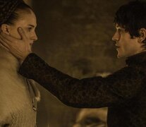 Sophie Turner (Sansa Stark) y Ramsay Bolton (Iwan Rheon) en Game of Thrones.