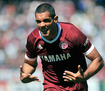 Pepe Sand, goleador de Lanús. (Fuente: Télam) (Fuente: Télam) (Fuente: Télam)