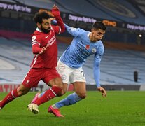 Salah, del Liverpool, no puede con la marca de Joao Cancelo, del City. (Fuente: AFP) (Fuente: AFP) (Fuente: AFP)