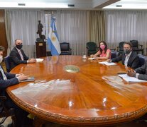 La delegación del FMI en el Ministerio de Economía. Fue recibida por el ministro Martín Guzmán y el representante argentino ante el FMI Sergio Chodos.