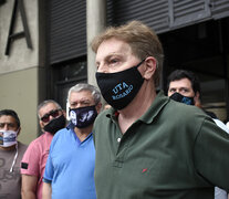 Copello junto a delegados de UTA Rosario. (Fuente: Andres Macera) (Fuente: Andres Macera) (Fuente: Andres Macera)