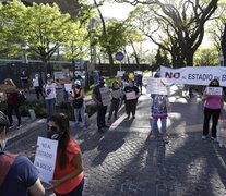 Los vecinos que marcharon contra la construcción del estadio. (Fuente: Kala Moreno Parra) (Fuente: Kala Moreno Parra) (Fuente: Kala Moreno Parra)