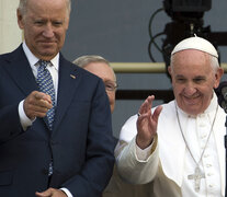 El entonces vicepresidente Biden y Francisco en Washington, en 2015. (Fuente: AFP) (Fuente: AFP) (Fuente: AFP)