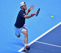 El Peque se vio muy superado por Djokovic en el estreno en el O2 de Londres. (Fuente: AFP) (Fuente: AFP) (Fuente: AFP)