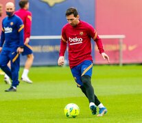 Messi, se enojó con la prensa apenas llegó a Barcelona. (Fuente: Prensa Barcelona) (Fuente: Prensa Barcelona) (Fuente: Prensa Barcelona)