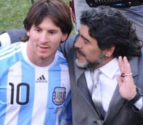 Messi y Maradona, juntos en la Selección Argentina. (Fuente: AFP) (Fuente: AFP) (Fuente: AFP)