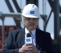 Fernández en Loma Campana cuando dio luz verde para avanzar con el diseño del plan.