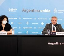 La secretaria de Acceso a la Salud, Carla Vizzotti y el presidente Alberto Fernández.