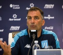 Juan Antonio Pizzi, flamante DT de la Academia. (Fuente: NA) (Fuente: NA) (Fuente: NA)