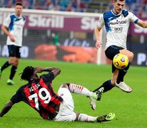 Atalanta sorprendió al puntero y lo goleó 3-0. (Fuente: EFE) (Fuente: EFE) (Fuente: EFE)