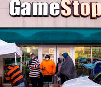 Grandes fondos de Wall Street acumulan pérdidas por más de 5000 millones de dólares por especular con la caída de acciones de GameStop. (Fuente: AFP) (Fuente: AFP) (Fuente: AFP)