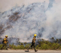 Los incendios en El Bolsón no están controlados y hay temor de que el calor empeore la situación. (Fuente: NA) (Fuente: NA) (Fuente: NA)