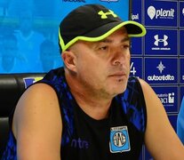 Vázquez, ahora ex DT del Celeste del Sur. (Fuente: Prensa Estudiantes (RC)) (Fuente: Prensa Estudiantes (RC)) (Fuente: Prensa Estudiantes (RC))