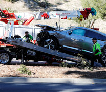 Así quedó el auto de Tiger Woods tras el violento accidente que sufrió (Fuente: EFE) (Fuente: EFE) (Fuente: EFE)