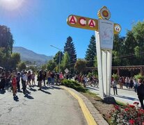 Una de las marchas de repudio en La Angostura. (Fuente: NA) (Fuente: NA) (Fuente: NA)