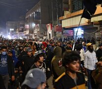 Miles de iraquíes desafiaron la pandemia y la represión al tomar las calles de Nasiriya (Fuente: AFP) (Fuente: AFP) (Fuente: AFP)