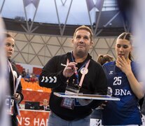 Eduardo Dady Gallardo quiere hacer historia con la selección femenina de handball. (Fuente: Confederación Argentina de Handball) (Fuente: Confederación Argentina de Handball) (Fuente: Confederación Argentina de Handball)