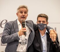 Horacio De la Peña junto a Agustín Calleri, durante la presentación. (Fuente: Gentileza Tenis con Ñ) (Fuente: Gentileza Tenis con Ñ) (Fuente: Gentileza Tenis con Ñ)