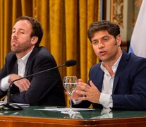 Axel Kicillof, gobernador bonaerense, junto al ministro de Finanzas, Pablo López (Fuente: NA) (Fuente: NA) (Fuente: NA)