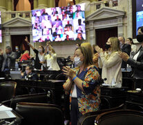 No hubo votos en contra y el martes será girado al Senado, donde comenzará su tratamiento.