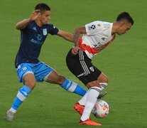 Racing fue muy aplicado para marcar y evitar otra goleada ante River. (Fuente: NA) (Fuente: NA) (Fuente: NA)